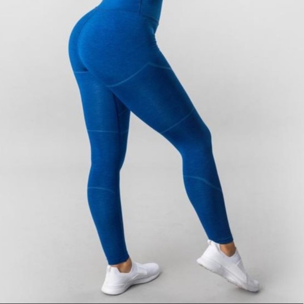 Alphalete Revival leggings in size small- Electric blue